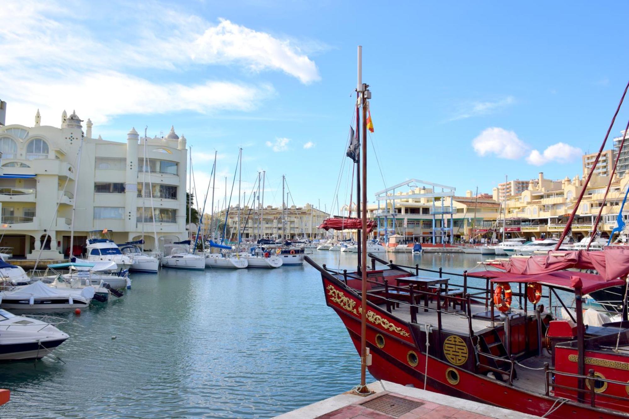 Cozy Corner 2 Bedroom On New Island Complex In Marina Harbour Benalmádena